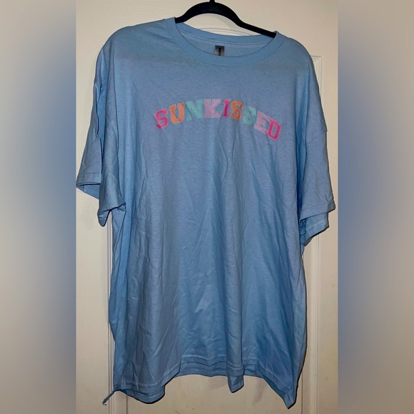 ☀️ SUNKISSED tee ☀️ - Picture 1 of 2